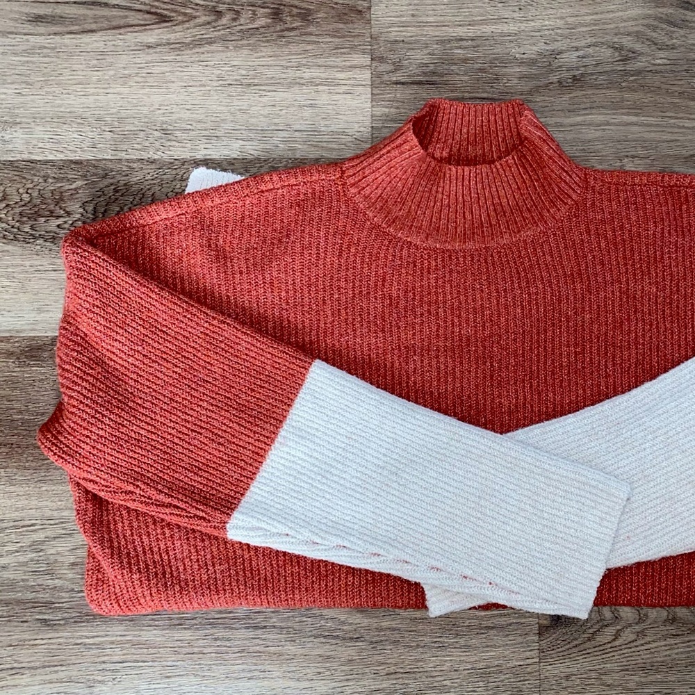 OLIVE + OAK. Ribbed color block sweater